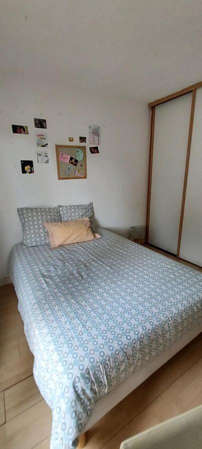 Chambre Lit 2 Personnes Dans Appartement Du Logeur Mandelieu エクステリア 写真